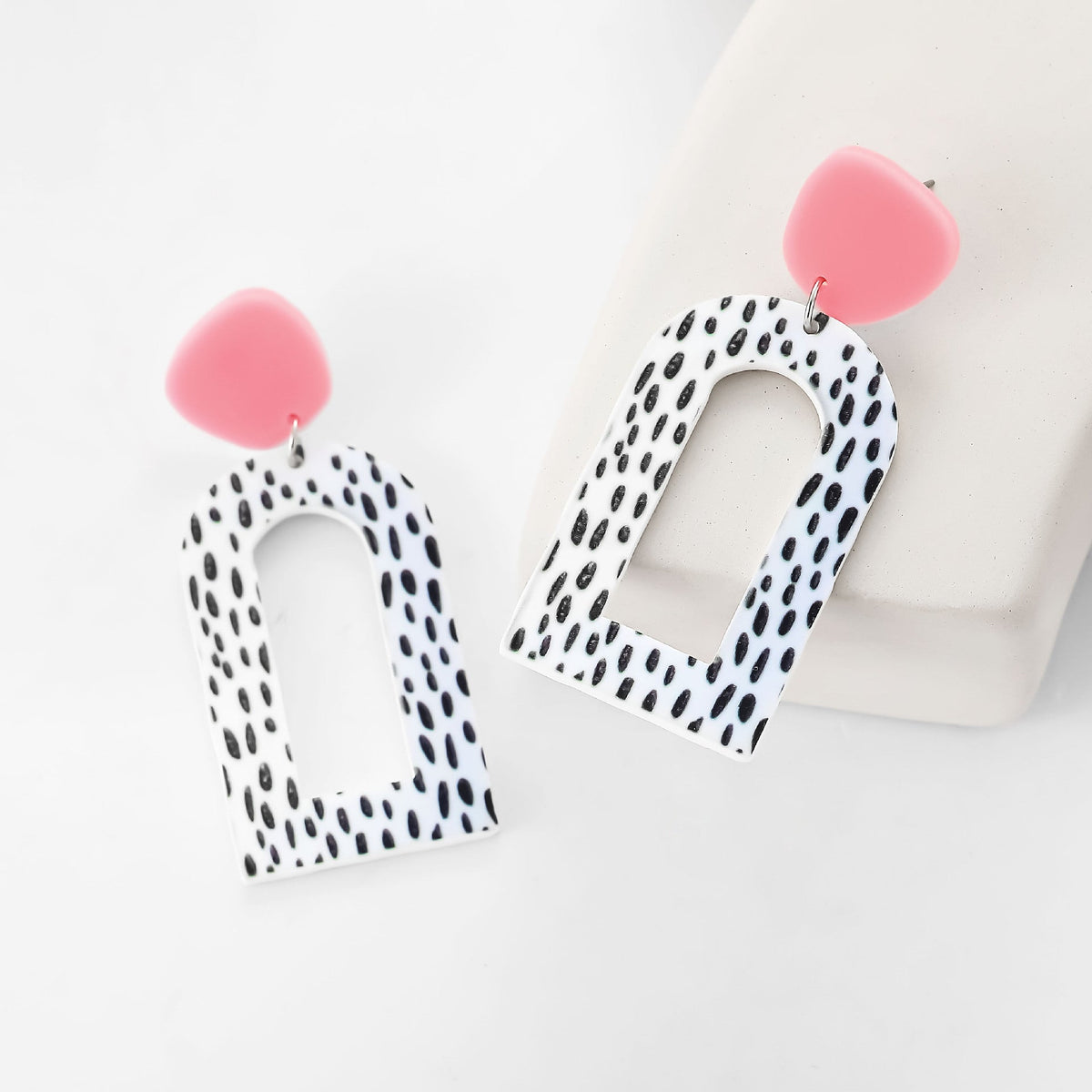 Classic Earring with Timeless Appeal