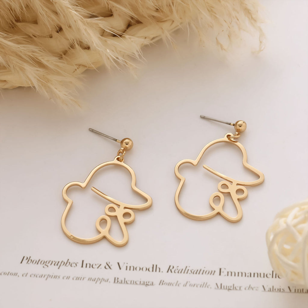 Beautiful Gold Earring with Unique Style