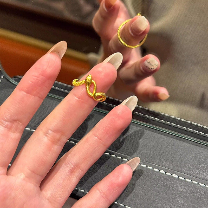 Stunning Gold Ring for Daily Wear