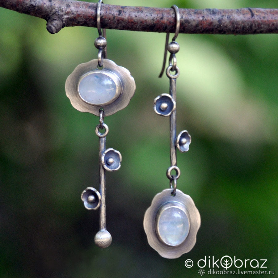 Classic Earring with Timeless Appeal