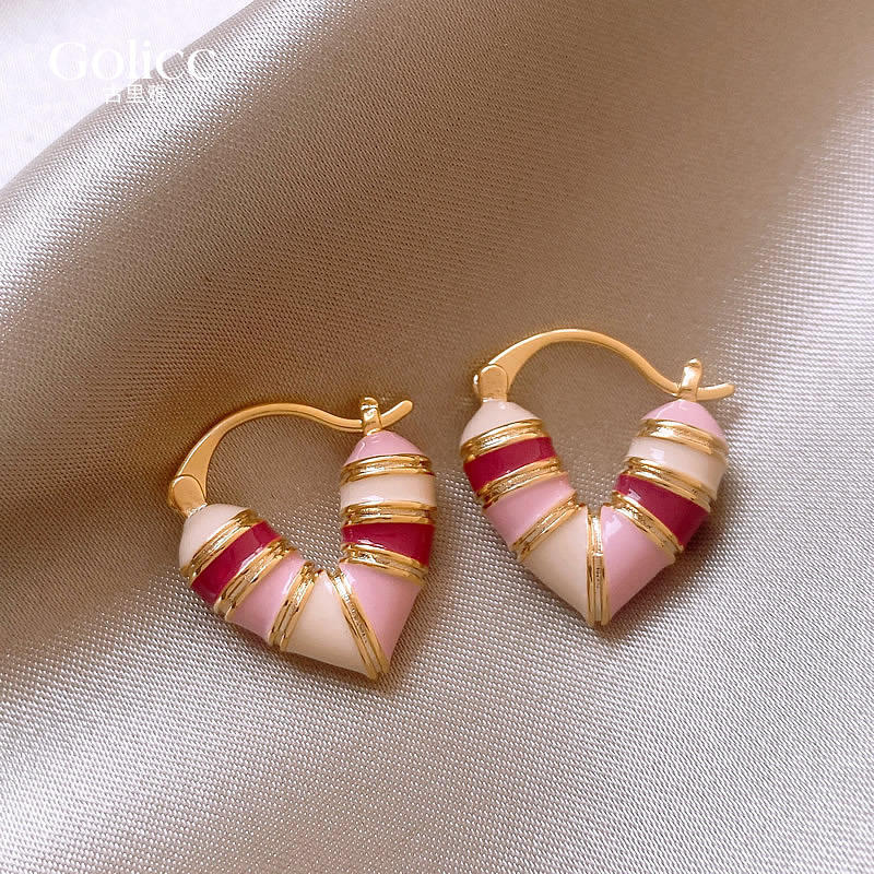 Classic Earring with Timeless Appeal