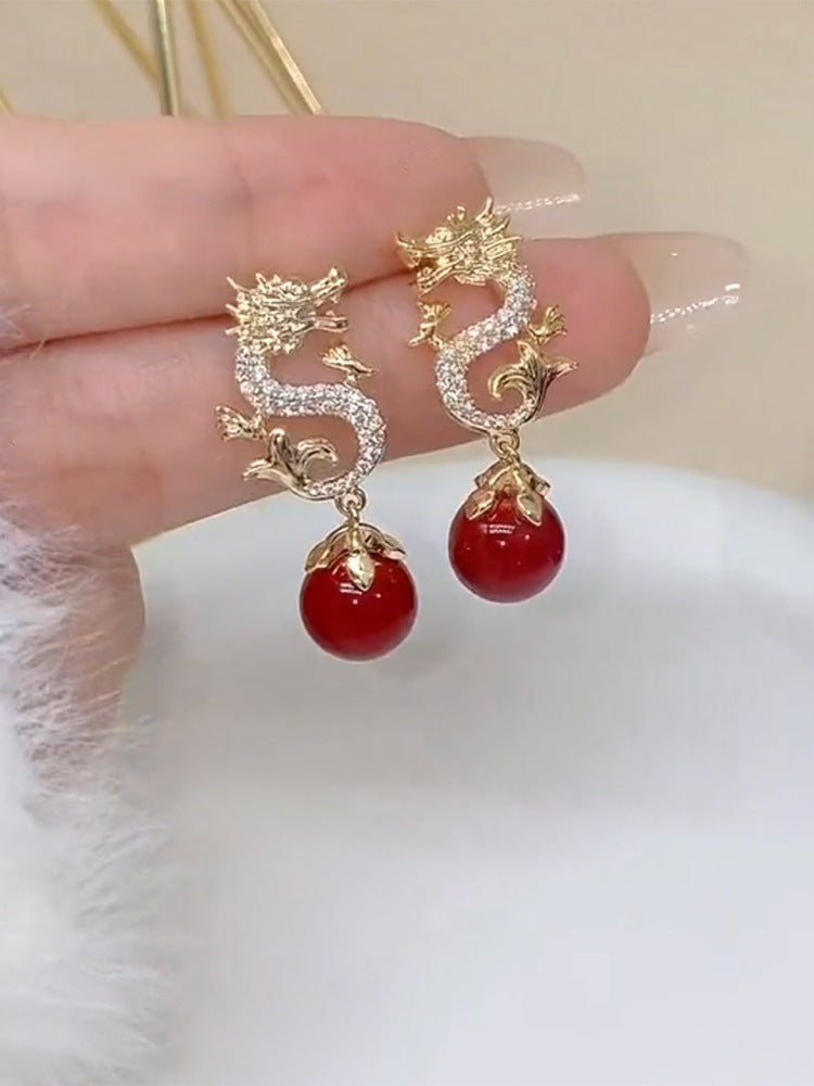 Beautiful Gold Earring with Unique Style