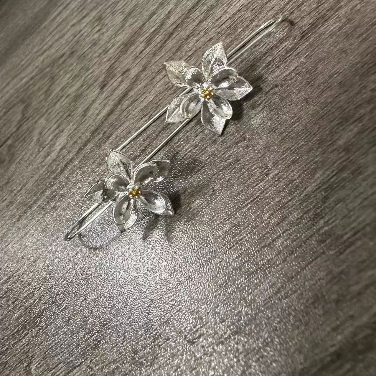 Delicate Artisan Silver Earring