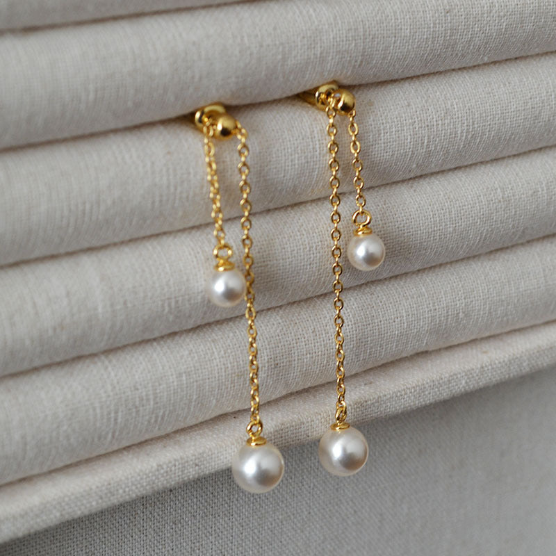Romantic Silver Earring for Special Moments