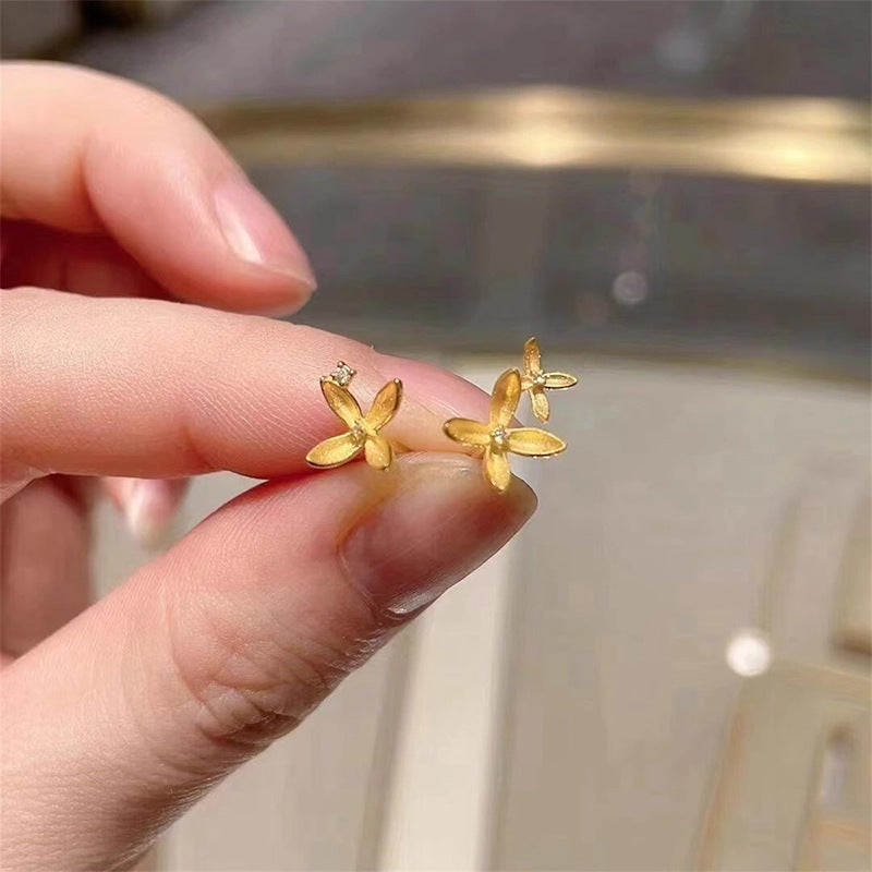 Classic Earring with Timeless Appeal