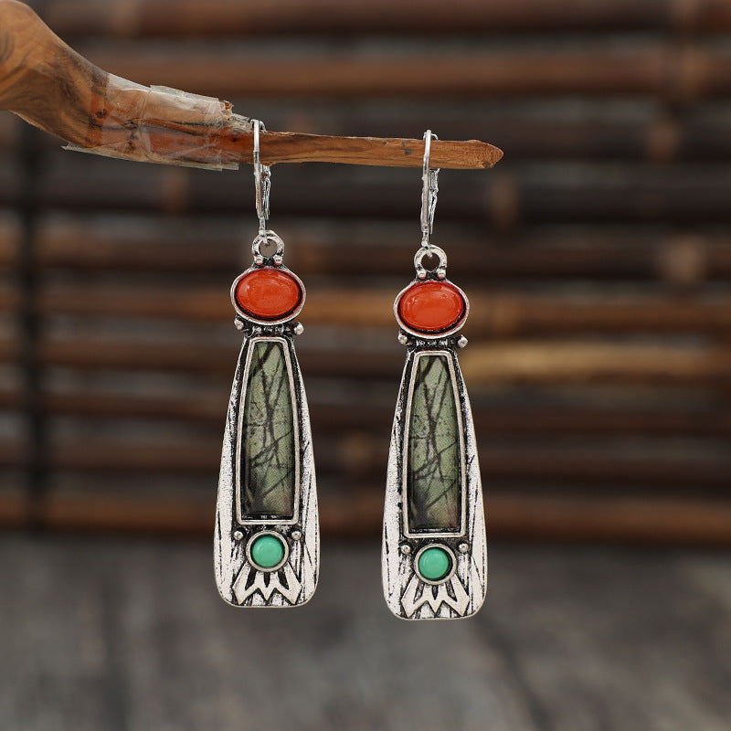 Charming Earring for Any Occasion