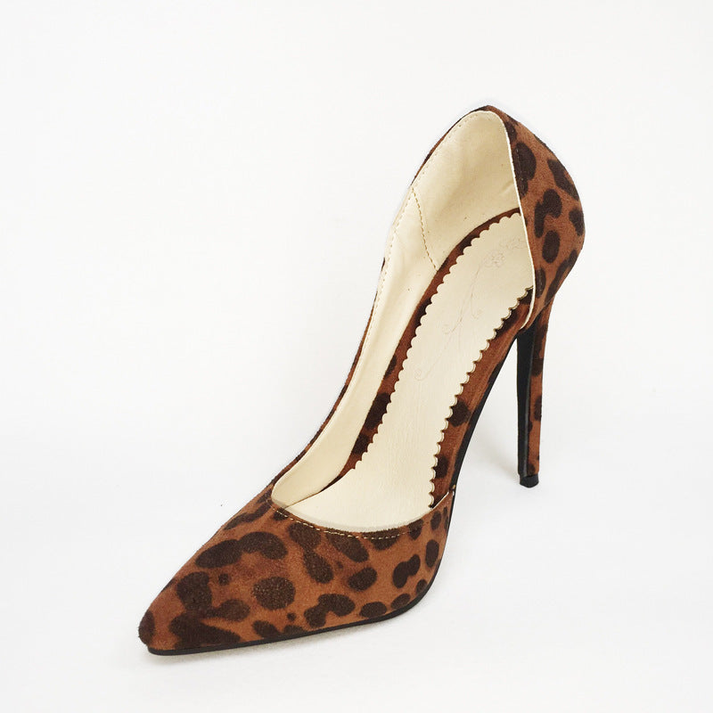 Graceful Orthopedic Shoes for Modern Look