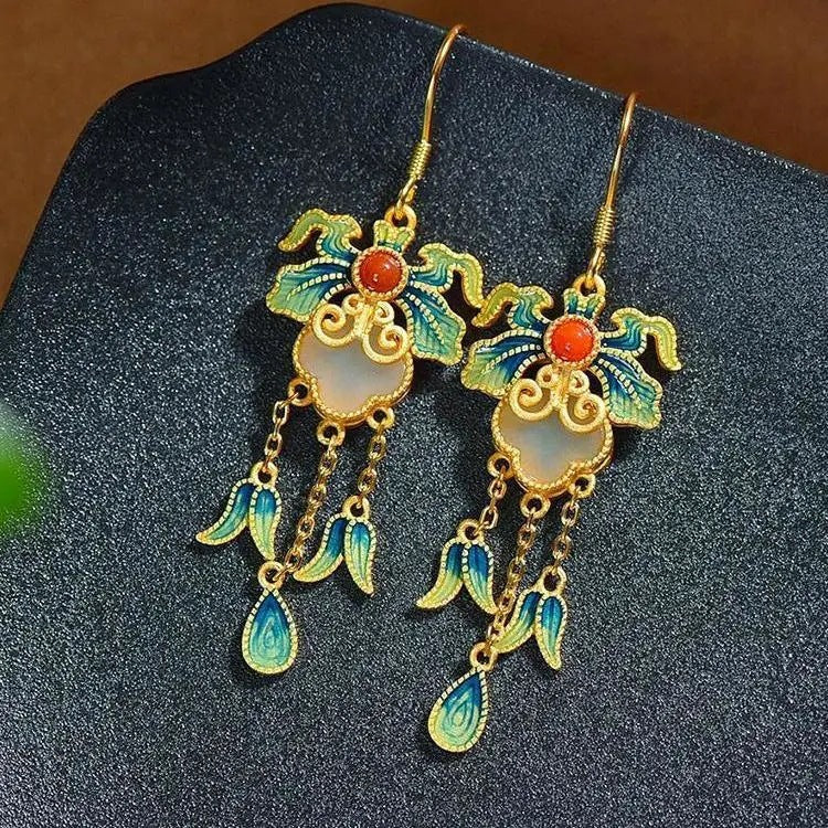 Classic Silver Earring with Timeless Appeal