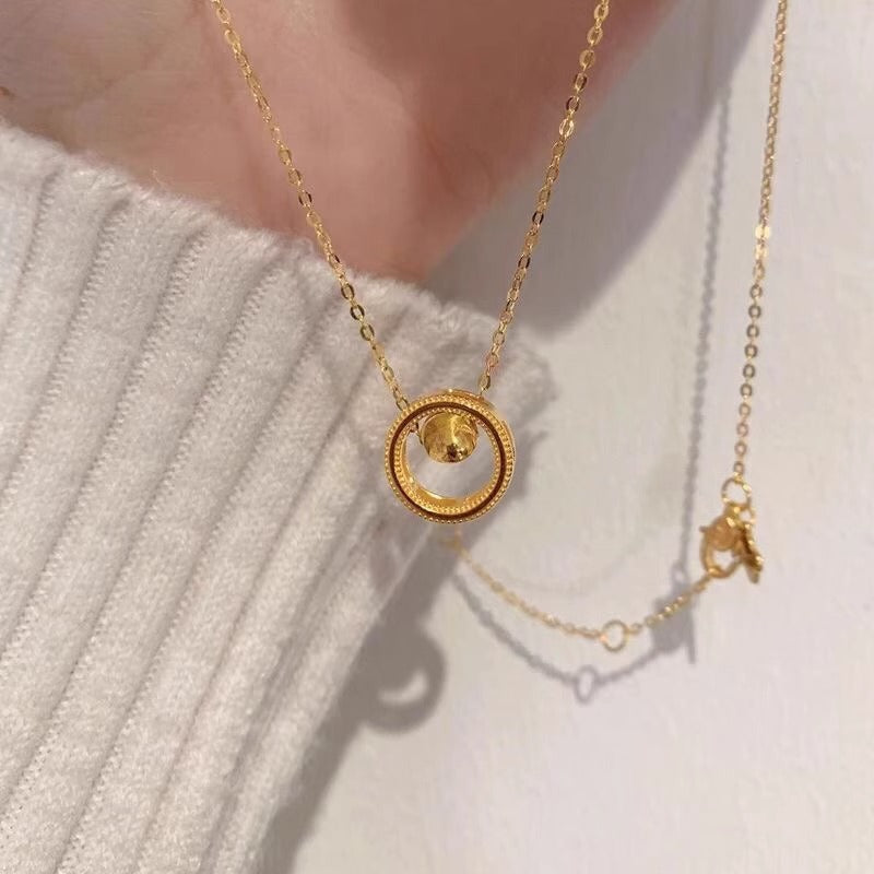 Classic Gold Necklace with Timeless Appeal
