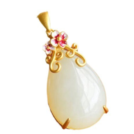 Romantic Silver Pendant for Special Moments