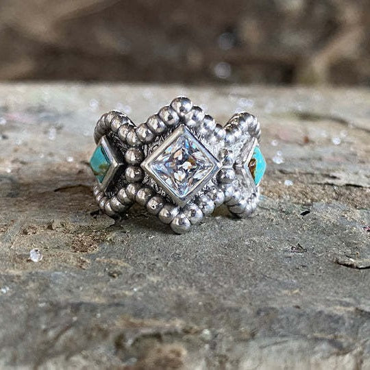 Elegant Silver Ring for Every Occasion