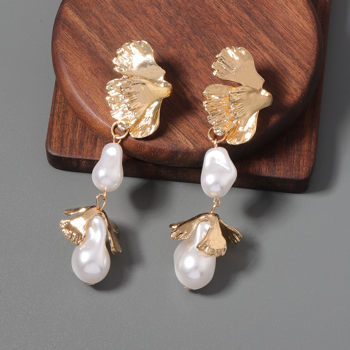 Stunning Pearl Earring for Daily Wear