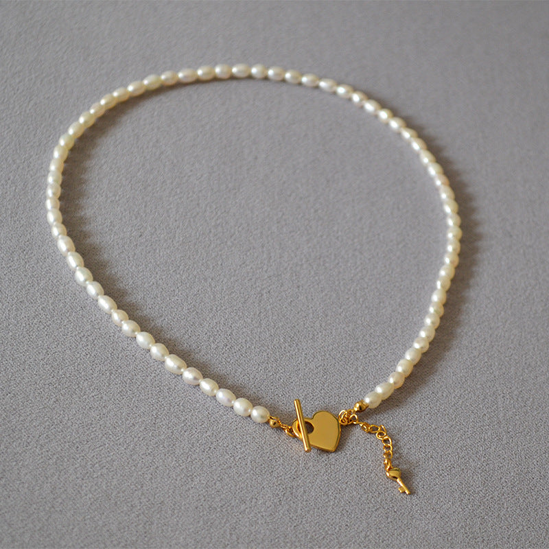 Romantic Pearl Necklace for Special Moments