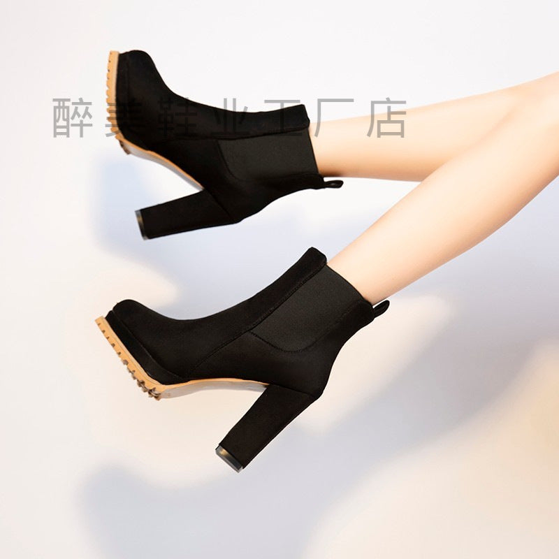 Graceful Orthopedic Boots for Modern Look