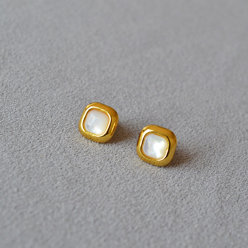 Stunning Silver Earring for Daily Wear