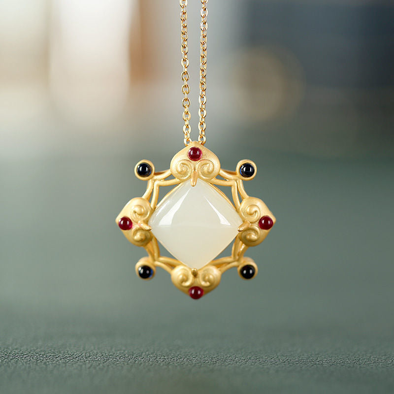 Stunning Gold Pendant for Daily Wear