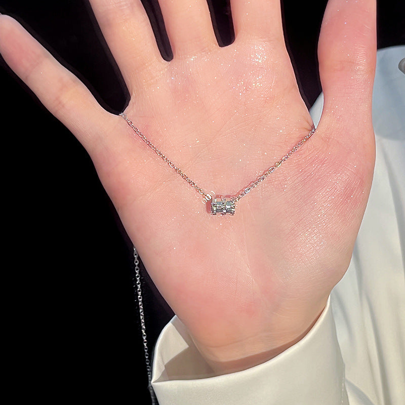 Stunning Necklace for Daily Wear