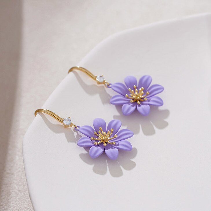 Beautiful Earring with Unique Style