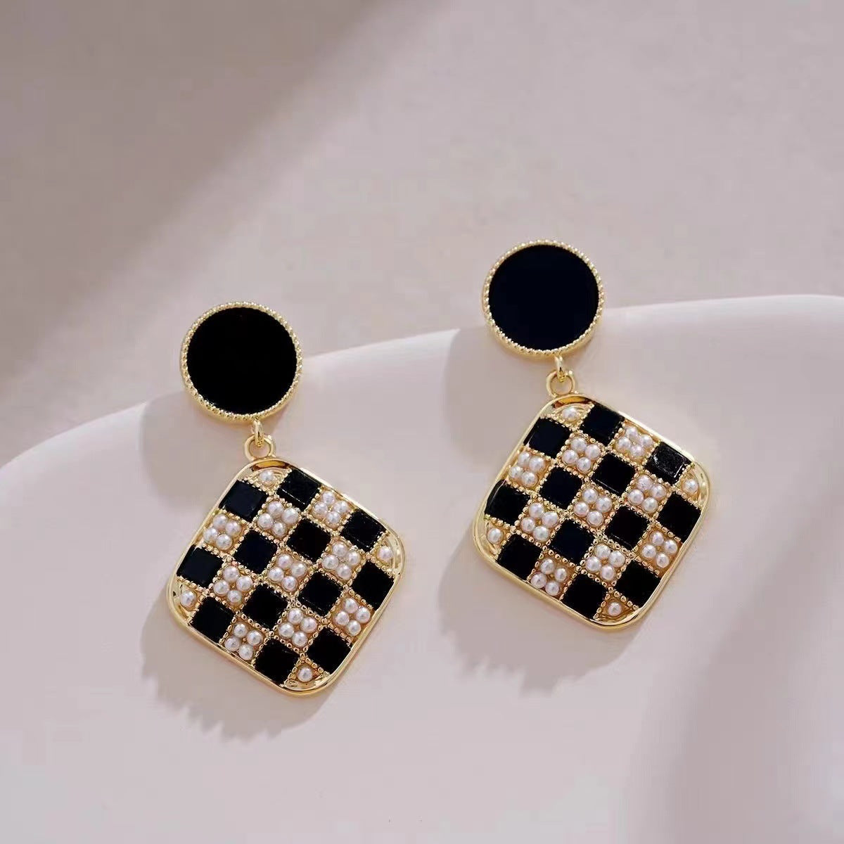 Romantic Earring for Special Moments