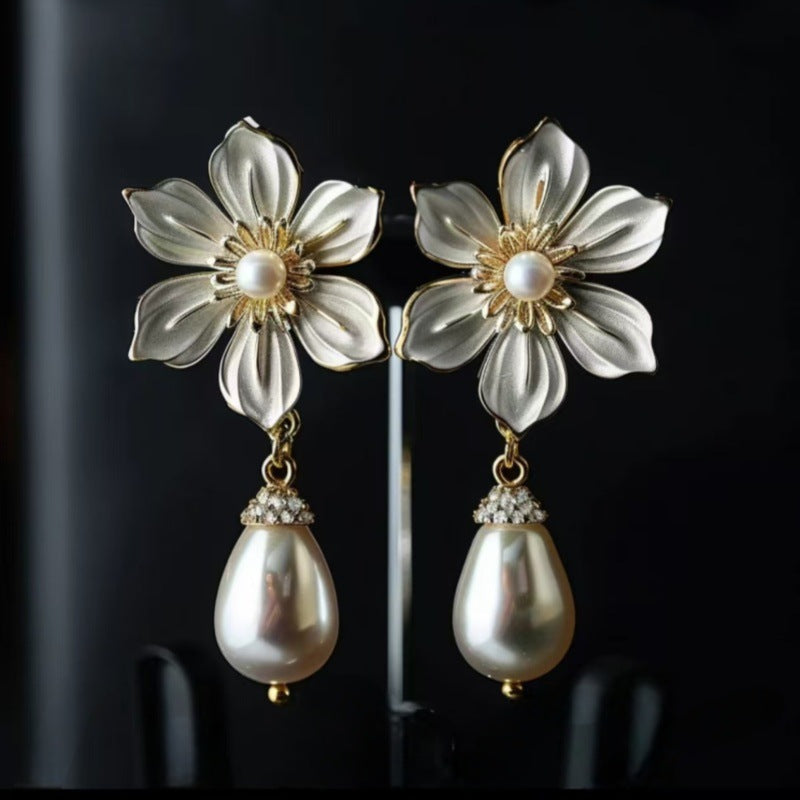 Elegant Earring for Every Occasion