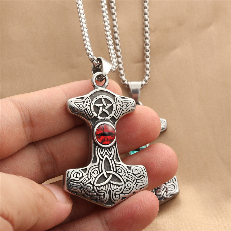 Elegant Pendant for Every Occasion