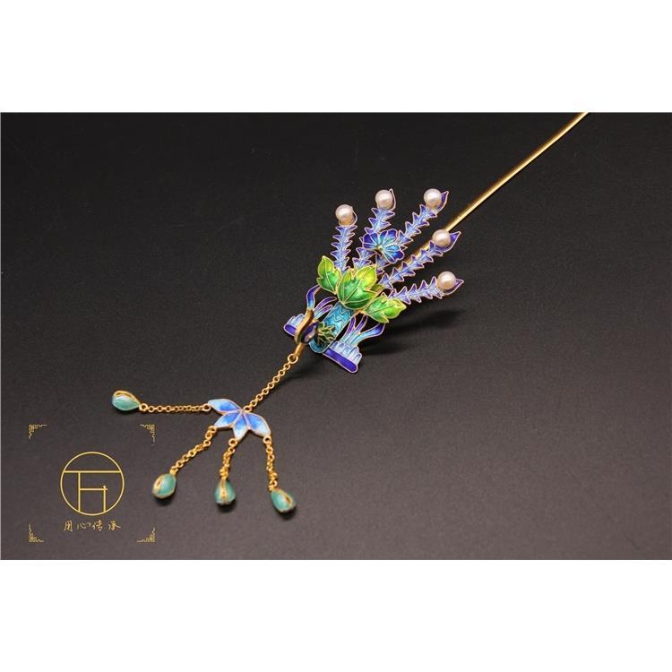 Stunning Gold Piece for Daily Wear