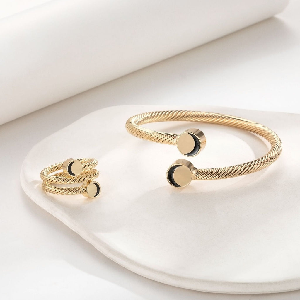 Stunning Gold Set for Daily Wear