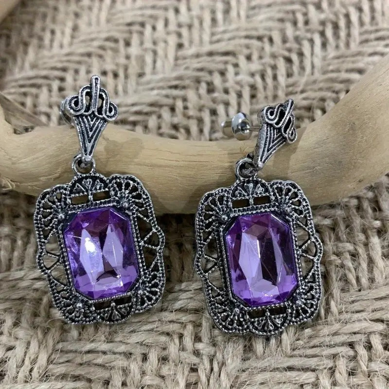 Classic Earring with Timeless Appeal