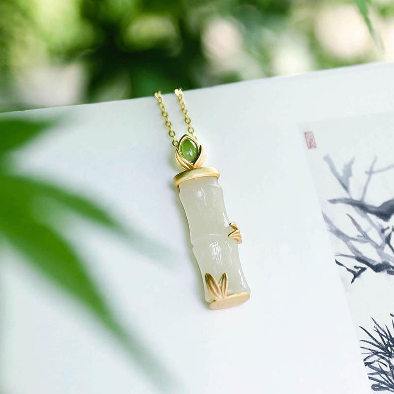Charming Silver Necklace for Any Occasion