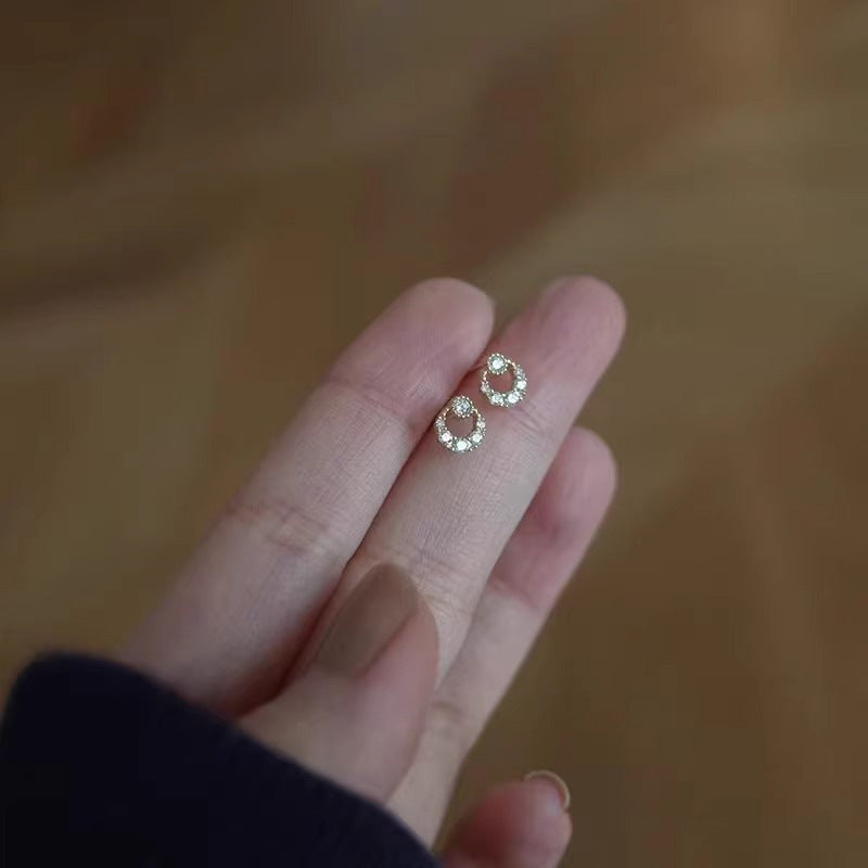 Beautiful Earring with Unique Style