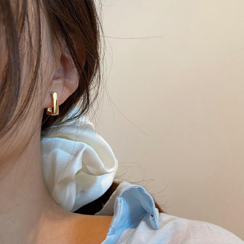 Classic Earring with Timeless Appeal