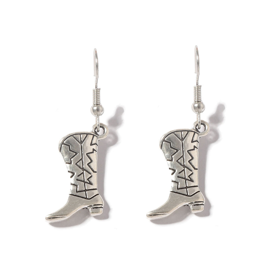 Charming Silver Earring for Any Occasion