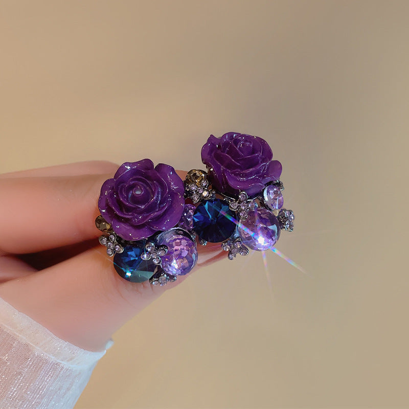 Charming Earring for Any Occasion