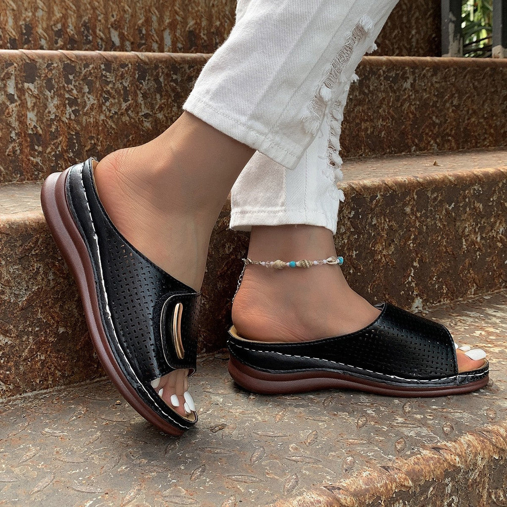 Graceful Orthopedic Sandals for Modern Look