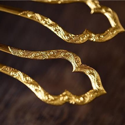 Charming Piece for Any Occasion
