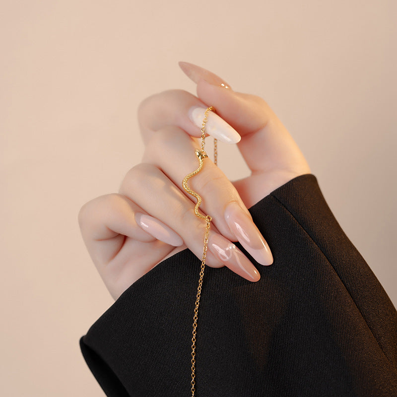 Charming Piece for Any Occasion