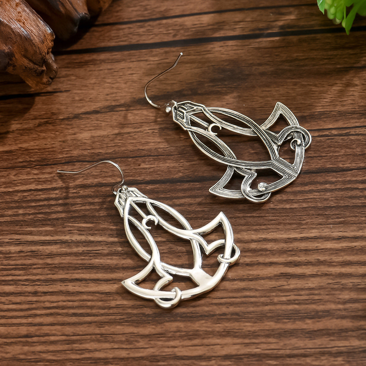 Vintage Handmade Earring