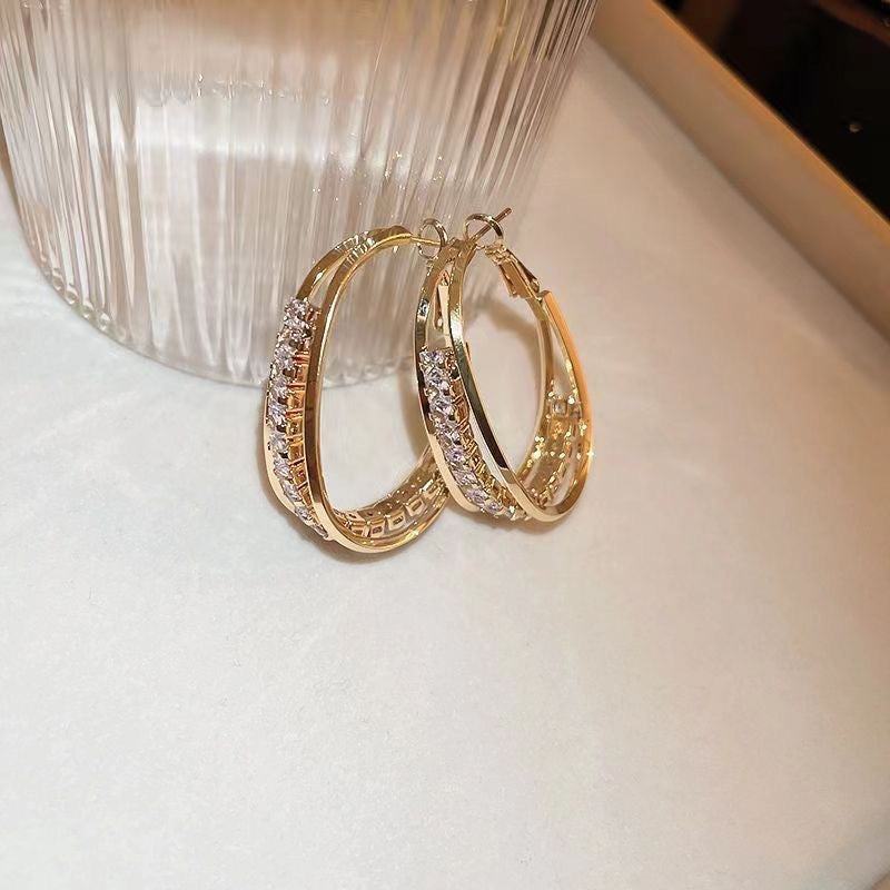 Classic Earring with Timeless Appeal