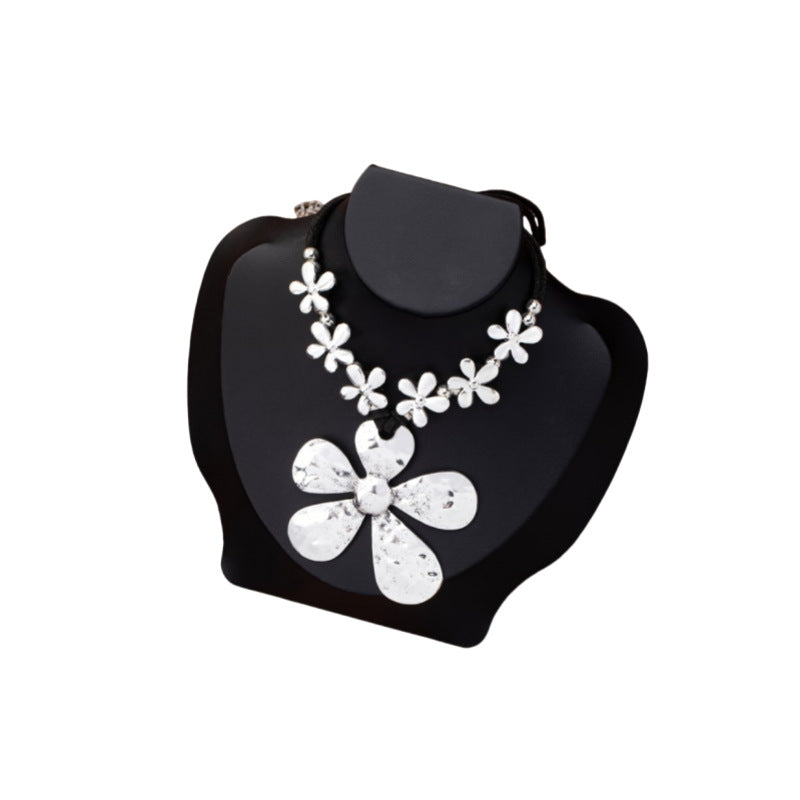 Charming Necklace for Any Occasion