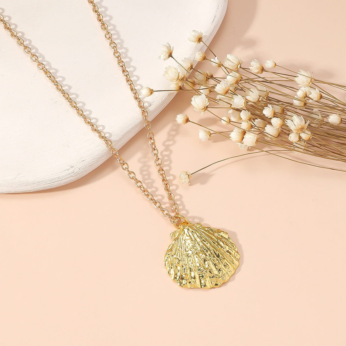 Stunning Pearl Necklace for Daily Wear