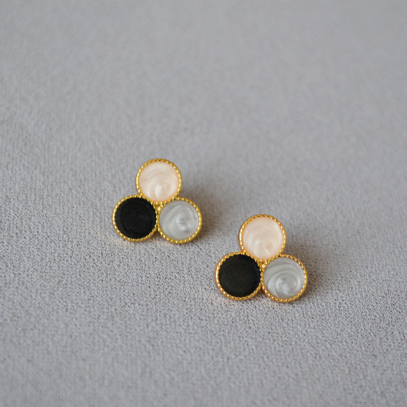 Classic Silver Earring with Timeless Appeal