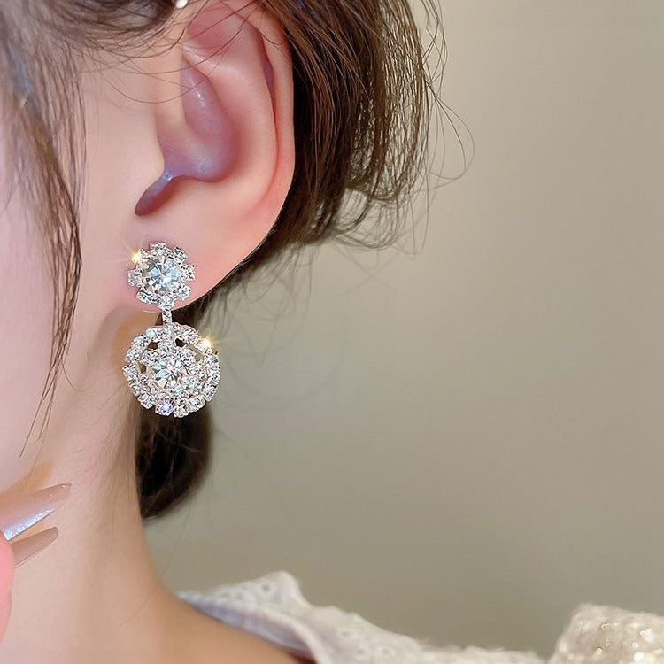 Classic Earring with Timeless Appeal