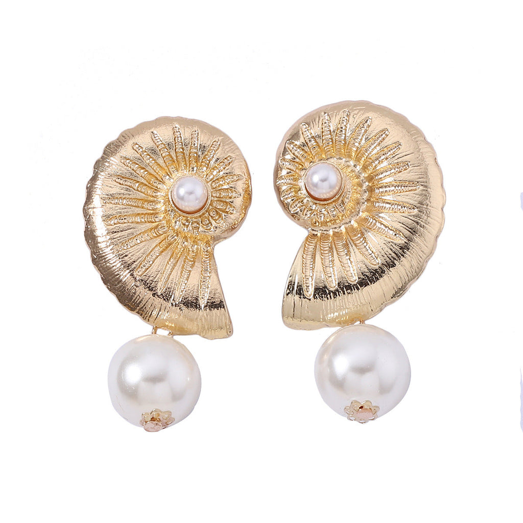 Stunning Pearl Earring for Daily Wear