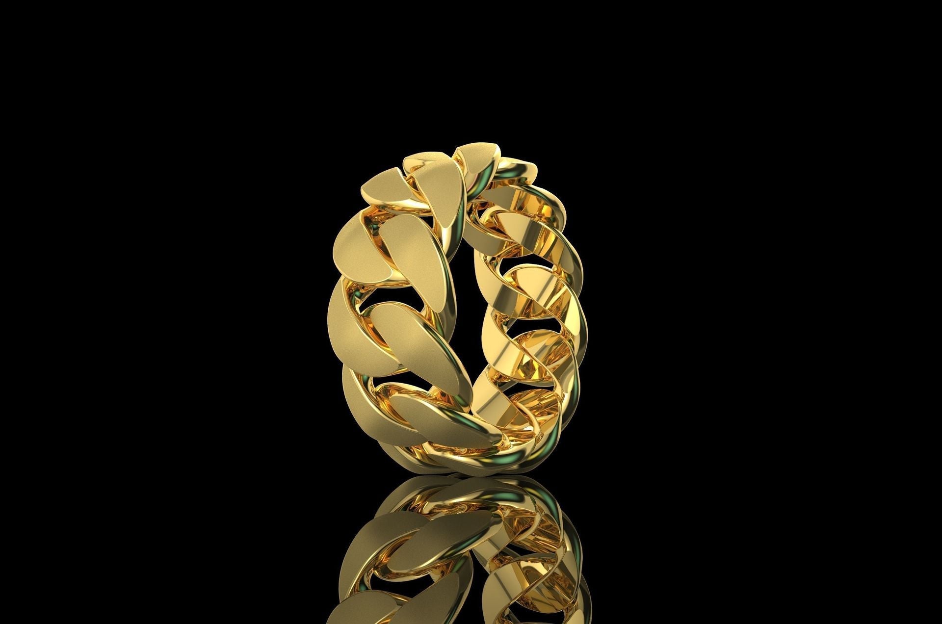 Classic Chain with Timeless Appeal