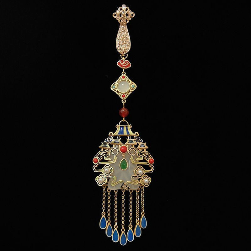 Classic Pendant with Timeless Appeal