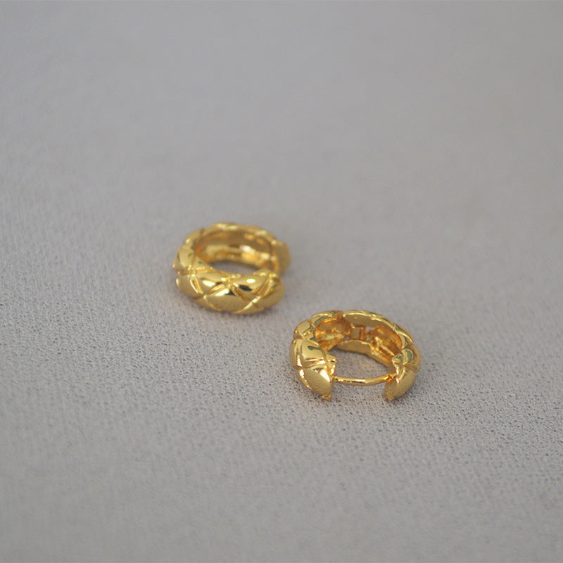 Elegant Gold Earring for Every Occasion