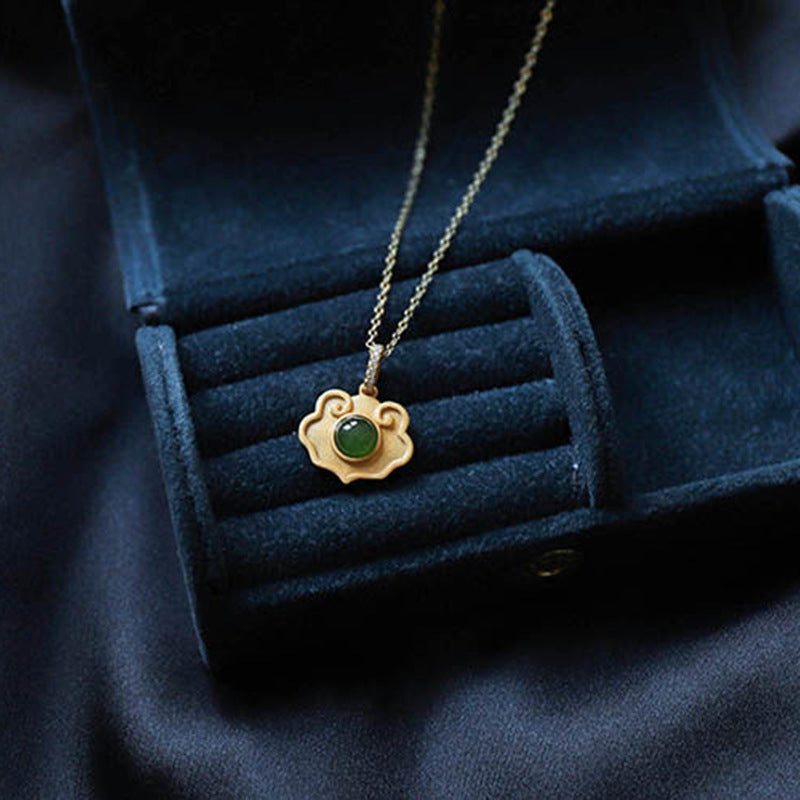 Elegant Silver Necklace for Every Occasion