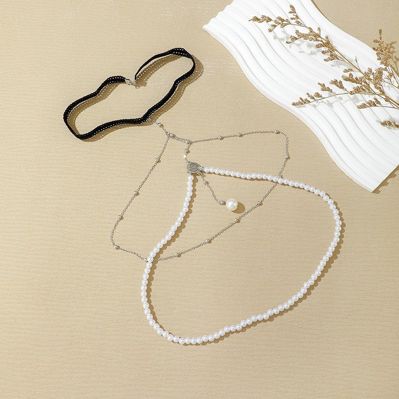 Classic Pearl Chain with Timeless Appeal
