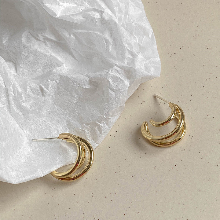 Classic Earring with Timeless Appeal