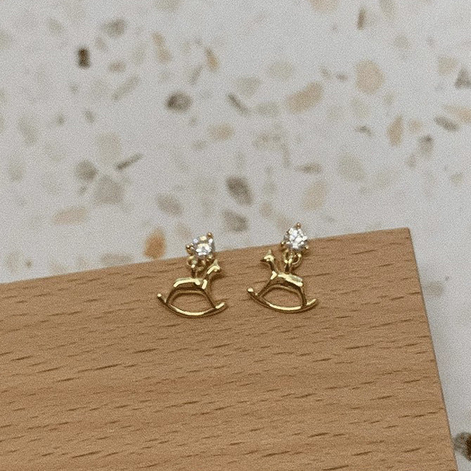 Charming Earring for Any Occasion